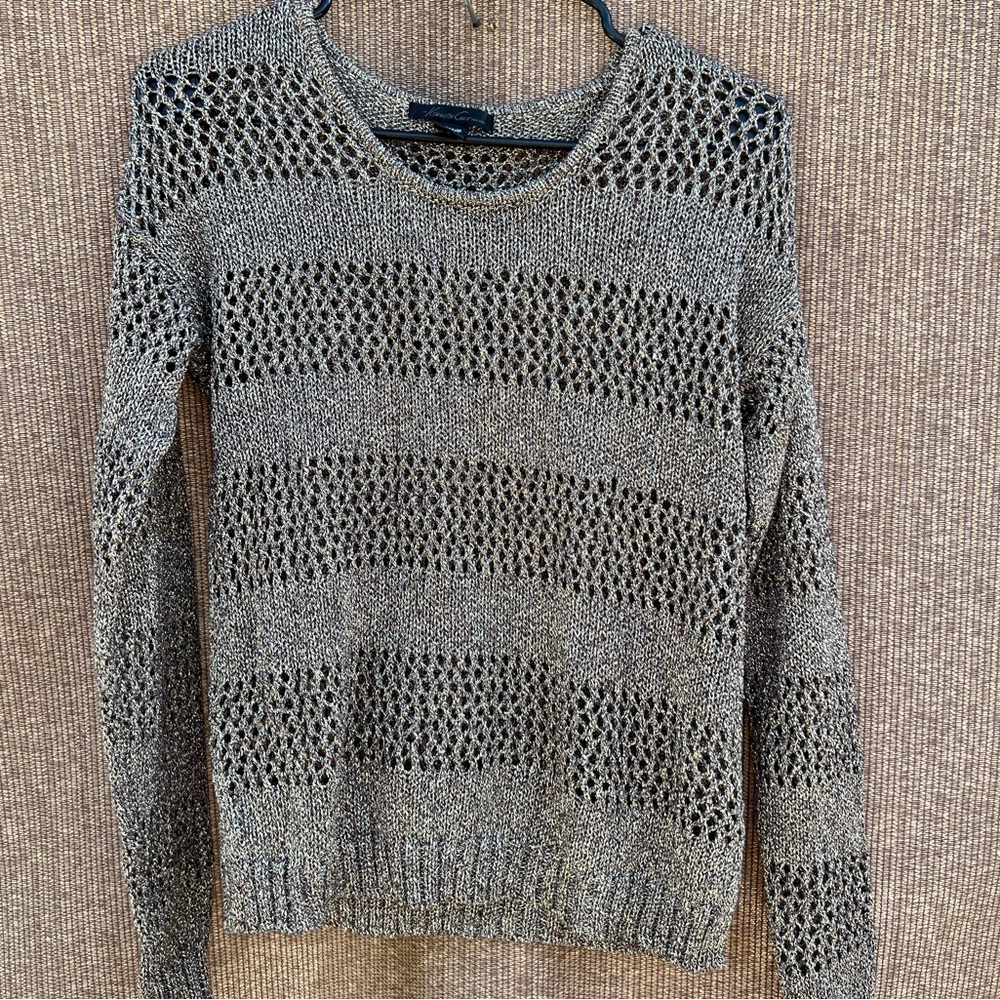 keneth cole Metallic Open Knit Crochet Sweater Top crochet Top sweater Sz M